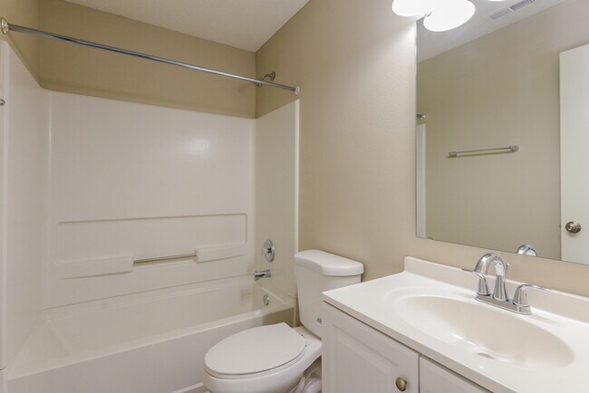 Building Photo - 3311 Summer Breeze Ln