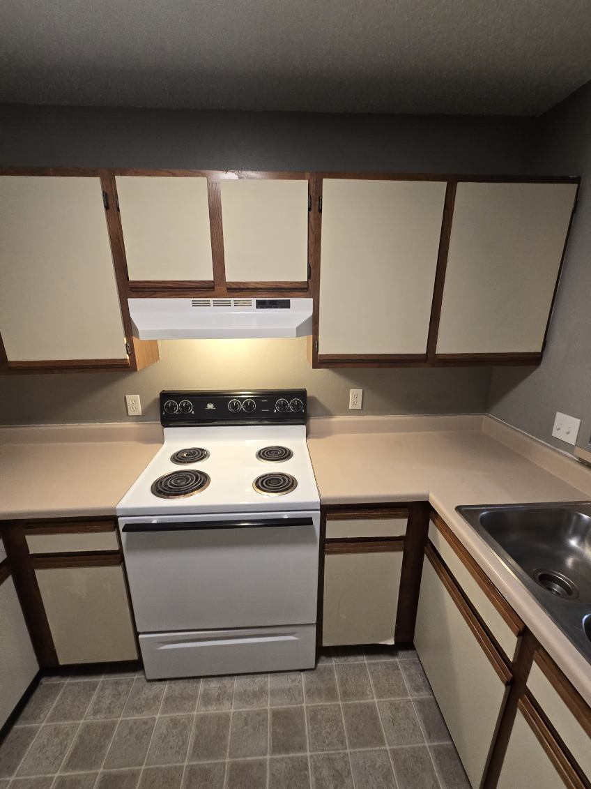 Building Photo - 200 Timber Ridge Dr