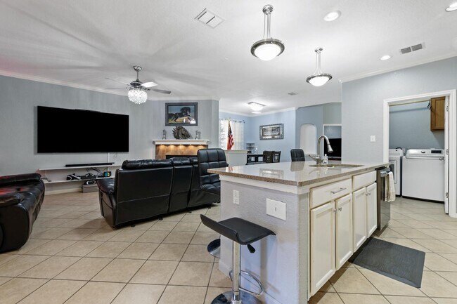 Building Photo - 1515 Wild Fire