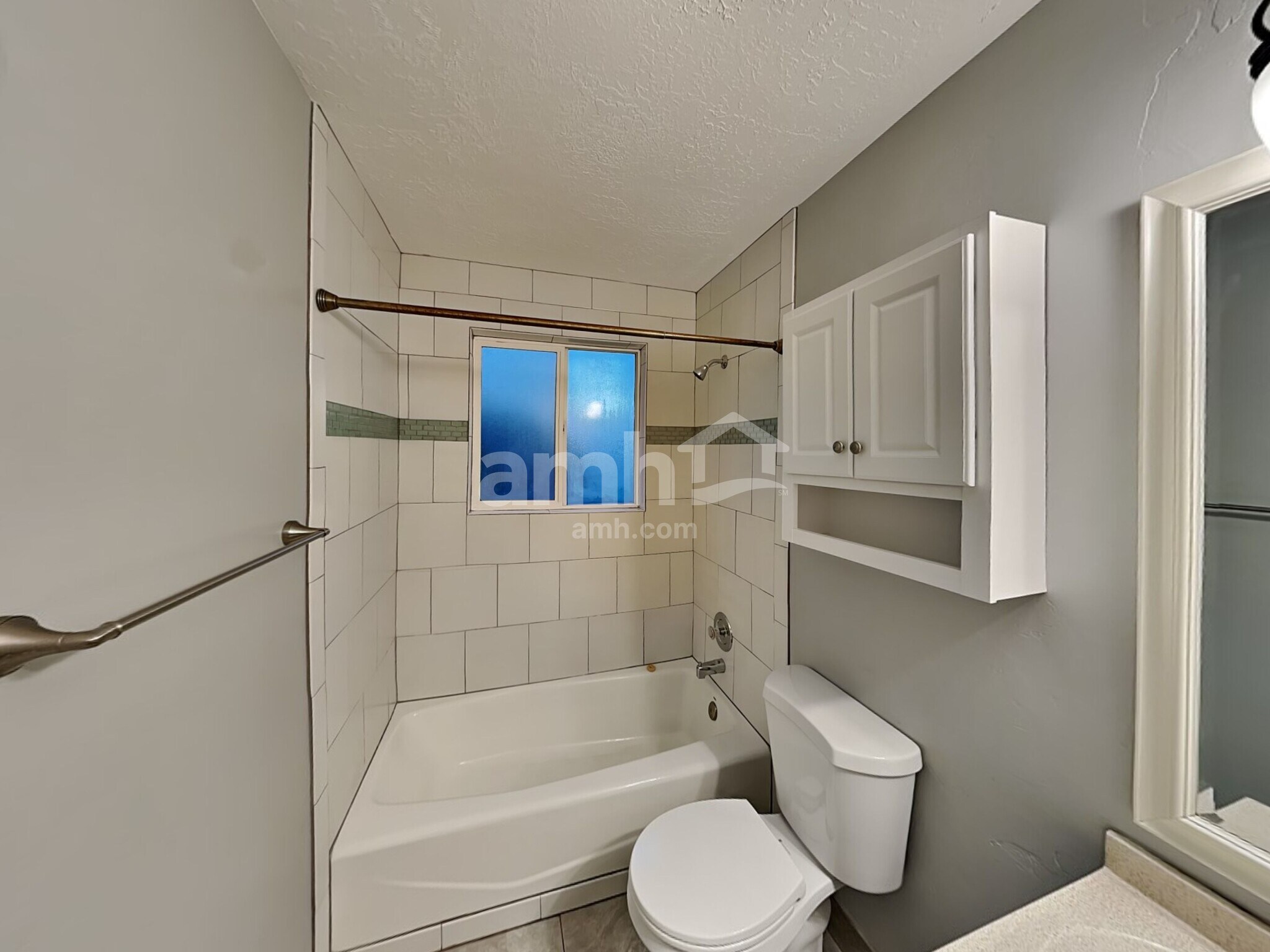 Building Photo - 86 N 360 W