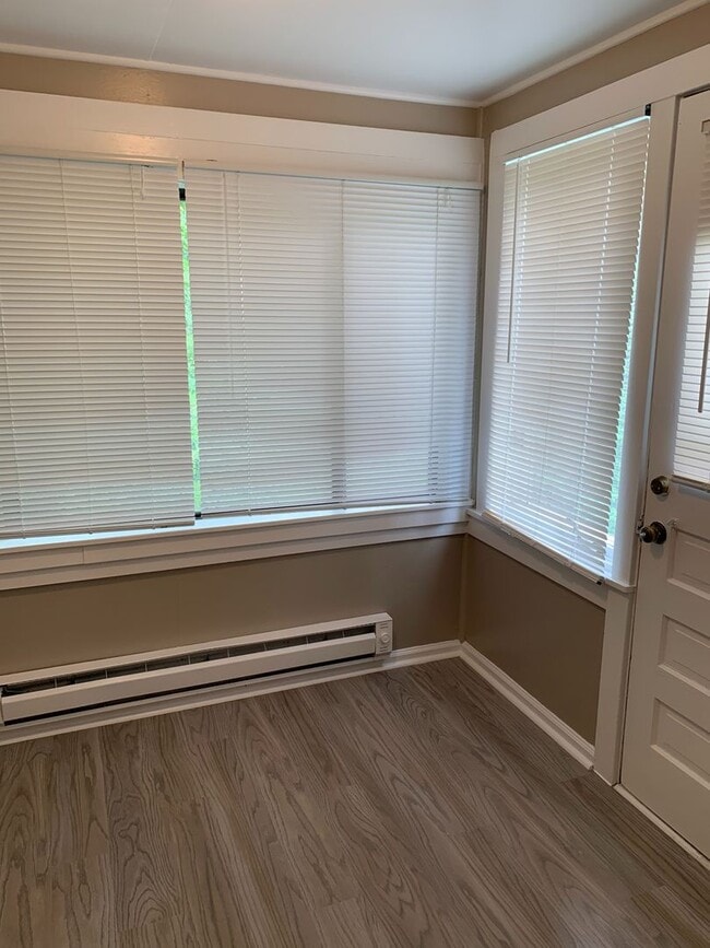 Building Photo - Lovely 1 Bedroom 1 Bathroom home