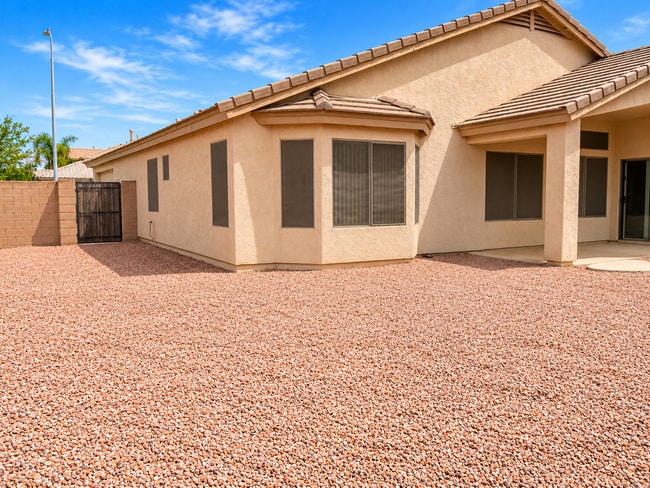 Building Photo - 2680 S Holguin Way
