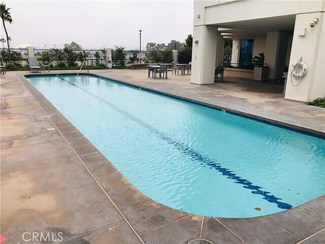 Building Photo - 525 E Seaside Way