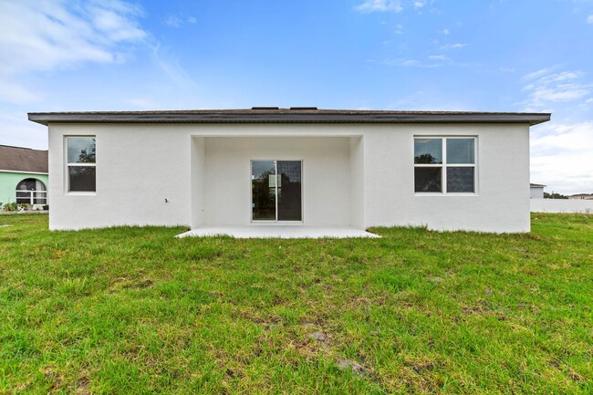 Building Photo - 1057 Sabine Pl
