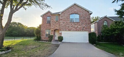 Building Photo - Amazing 4 b+2.5b Single family