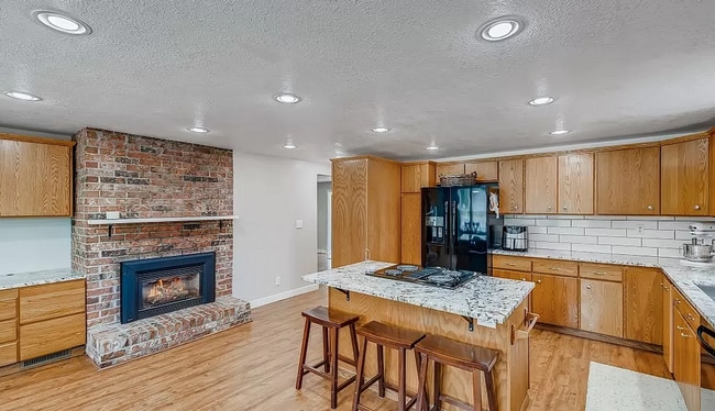 Building Photo - Mid-Century Modern Home in Auburn