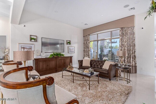 Building Photo - 2061 E Prescott Pl