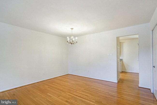 Building Photo - 7481 Jayhawk St
