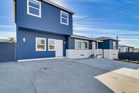 Building Photo - 4627 Wendell St