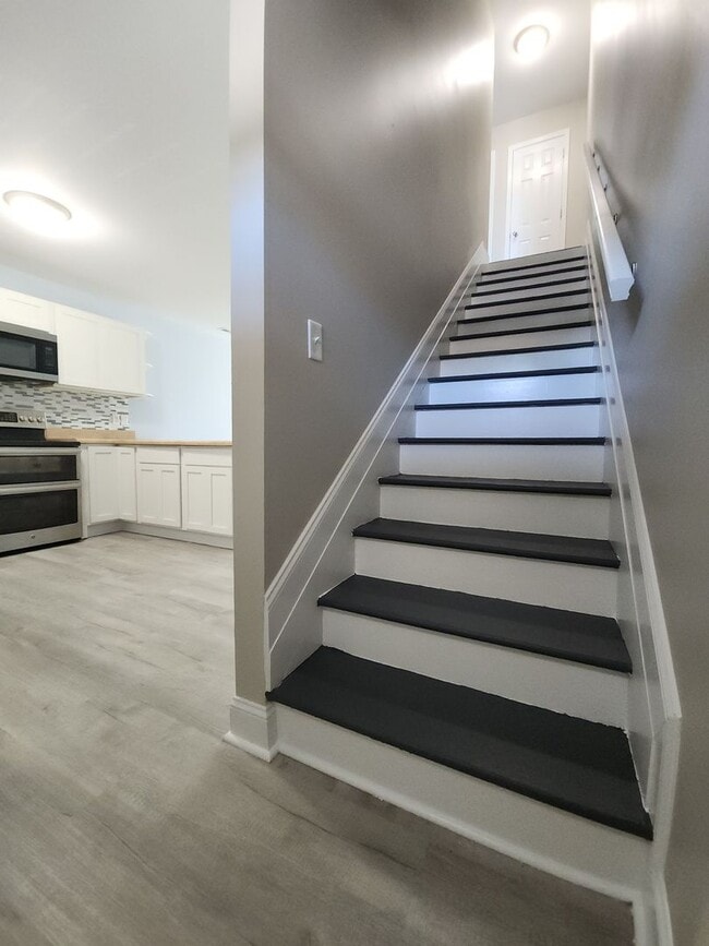 Building Photo - Townhome Available Now in Peletier, NC!