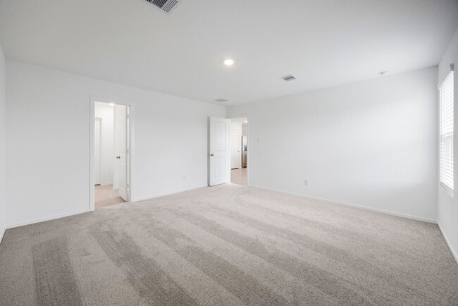 Building Photo - 25625 Rose Creek Dr