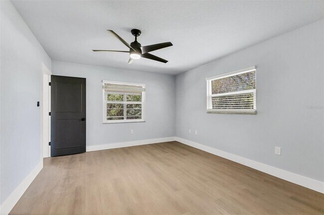 Building Photo - 4290 Yucatan Cir