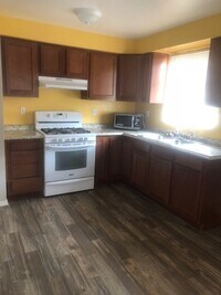 Building Photo - 1532 N El Rio Dr