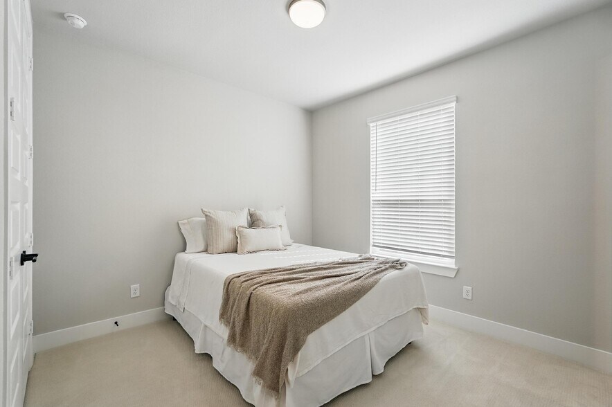 Building Photo - 3003 Wind Knot Way