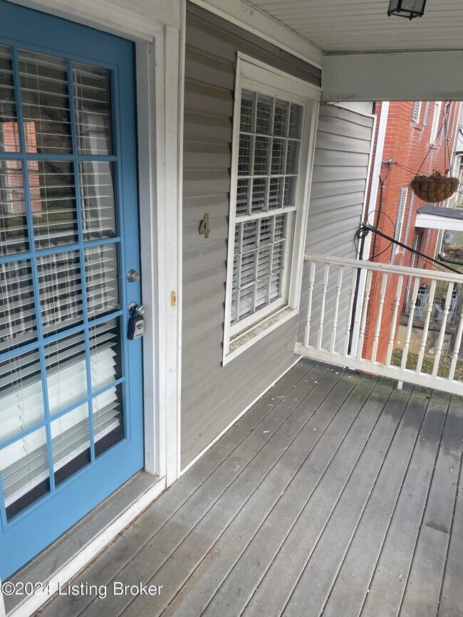 Building Photo - 2709 Grinstead Dr