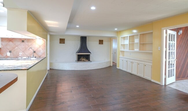 Building Photo - 7914 Braes Meadow Dr