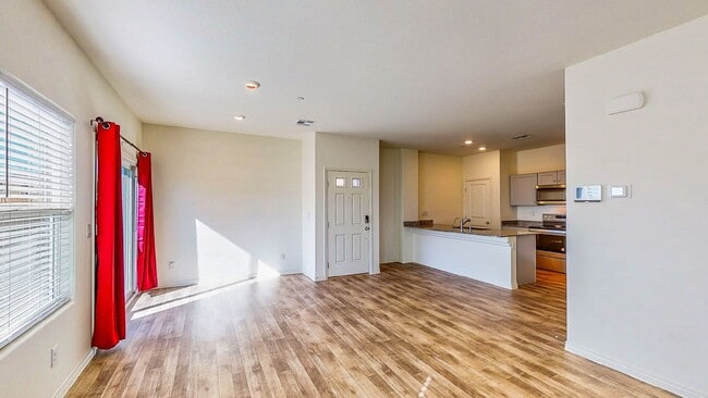 Building Photo - Cozy 2-story, 3BR 2BA townhome in a new community in North Las Vegas.