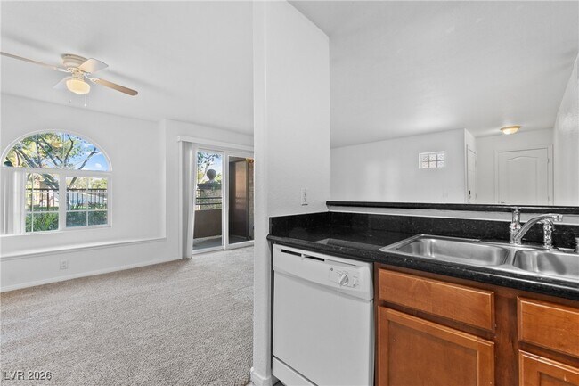 Building Photo - 9325 W Desert Inn Rd