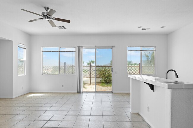 Building Photo - 13897 Mountain Top Dr
