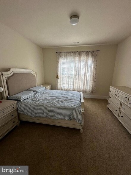 Building Photo - 124 Odyssey Dr