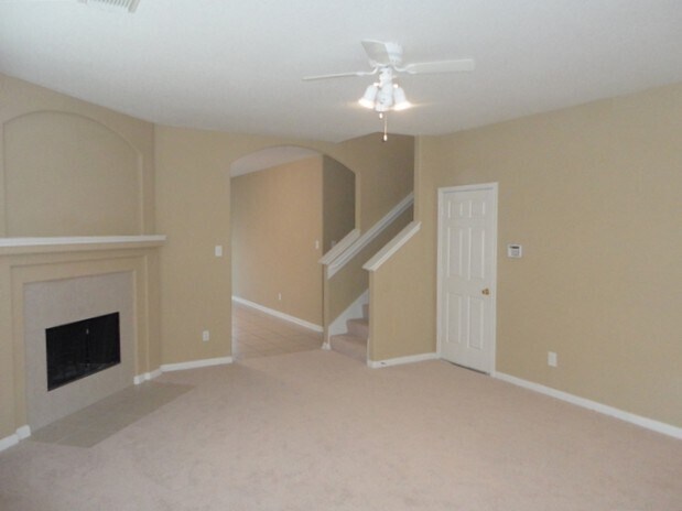 Building Photo - 1631 Laura Anne Dr
