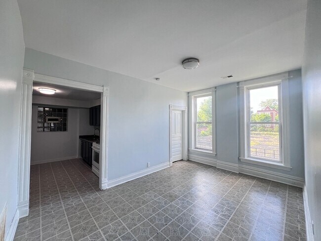Building Photo - 7024 S Wentworth Ave