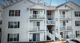 Building Photo - 1408 Summertree Springs Ave