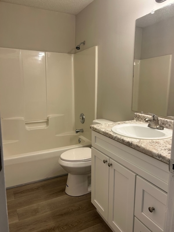 Building Photo - 21B 1st St