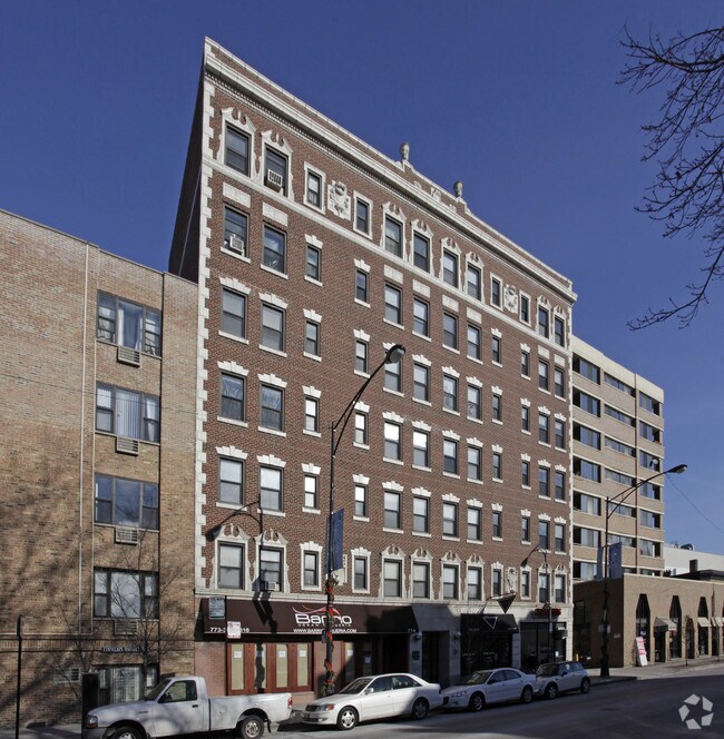Parkway Apartments Chicago, IL Apartment Finder