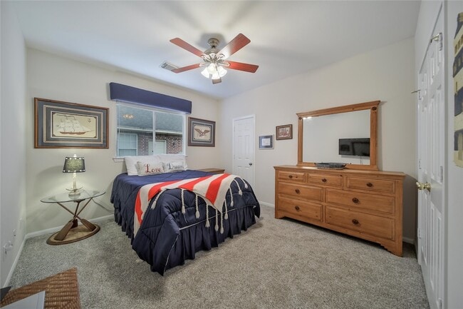 Building Photo - 9698 E Shore Dr