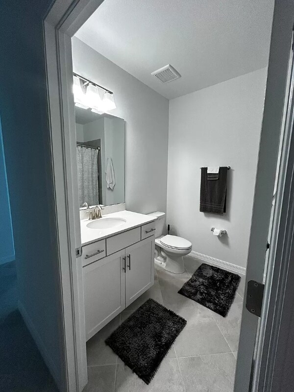 Building Photo - 12021 Santaluz Dr