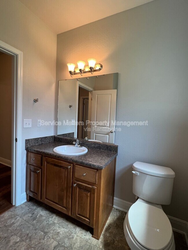 Building Photo - 5257 Parkside Dr