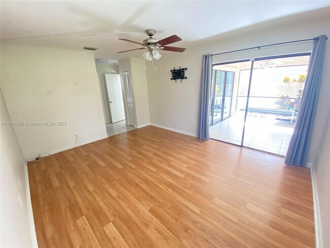 Building Photo - 12024 Royal Palm Blvd