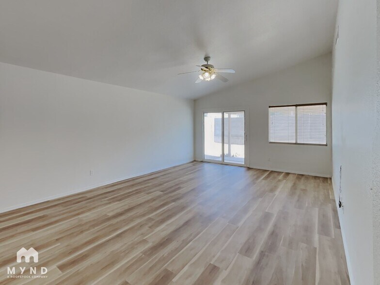 Building Photo - 6412 E David Dr