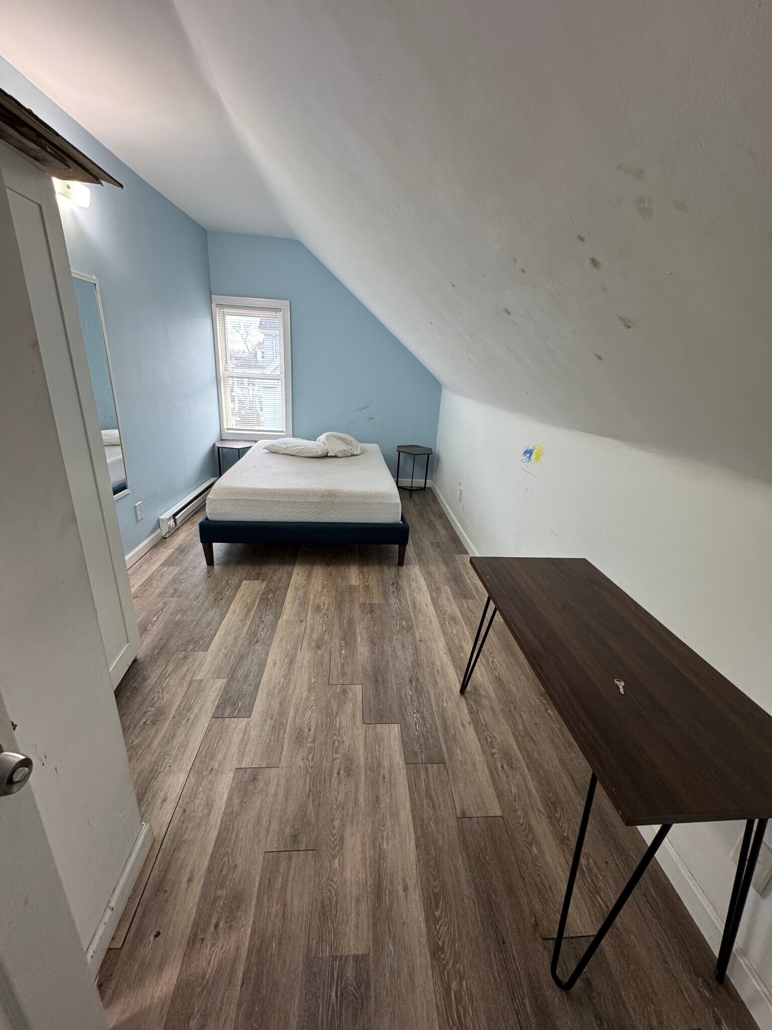 Building Photo - 75 Pinkert St