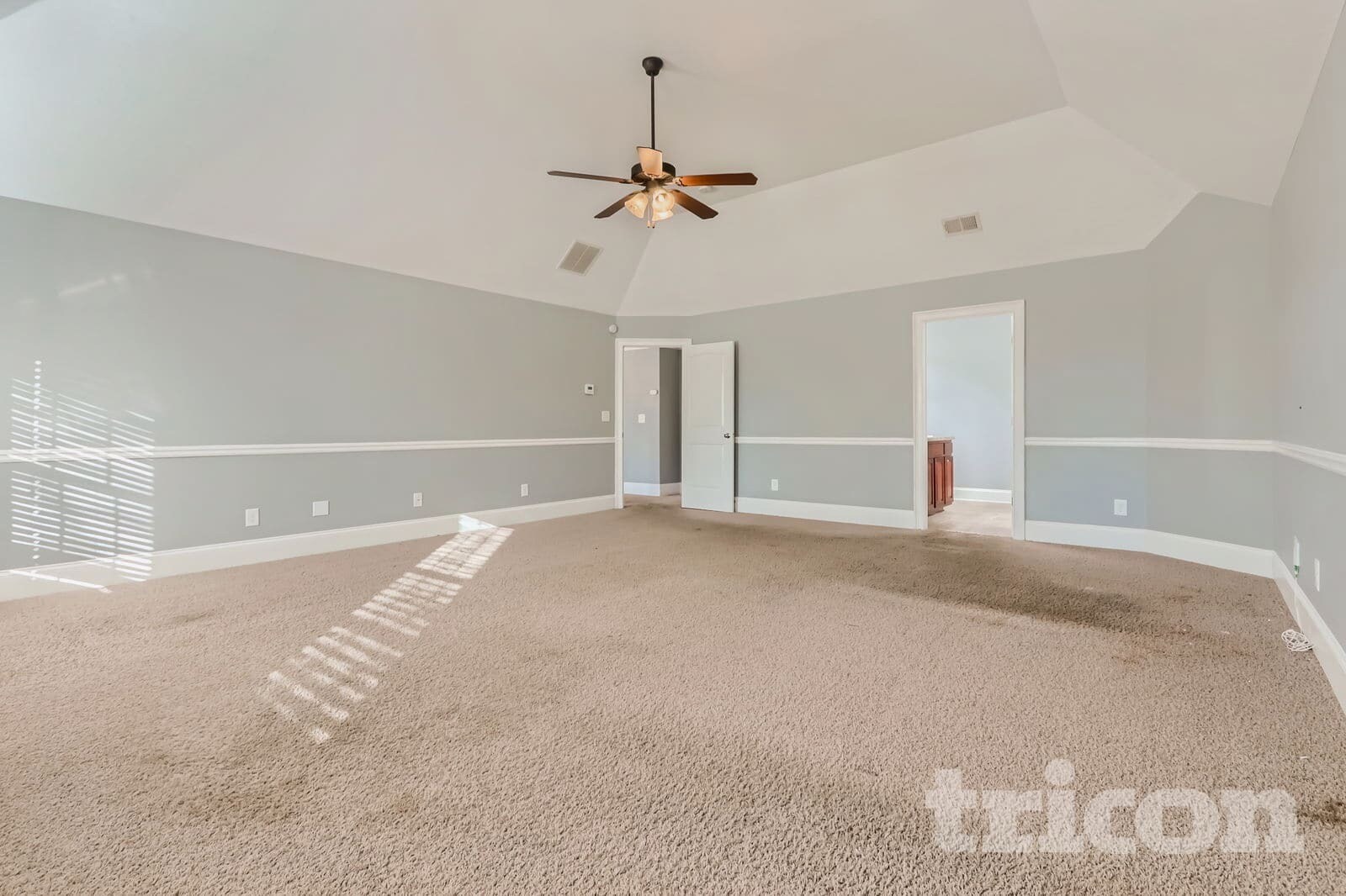 Building Photo - 223 Danvers St