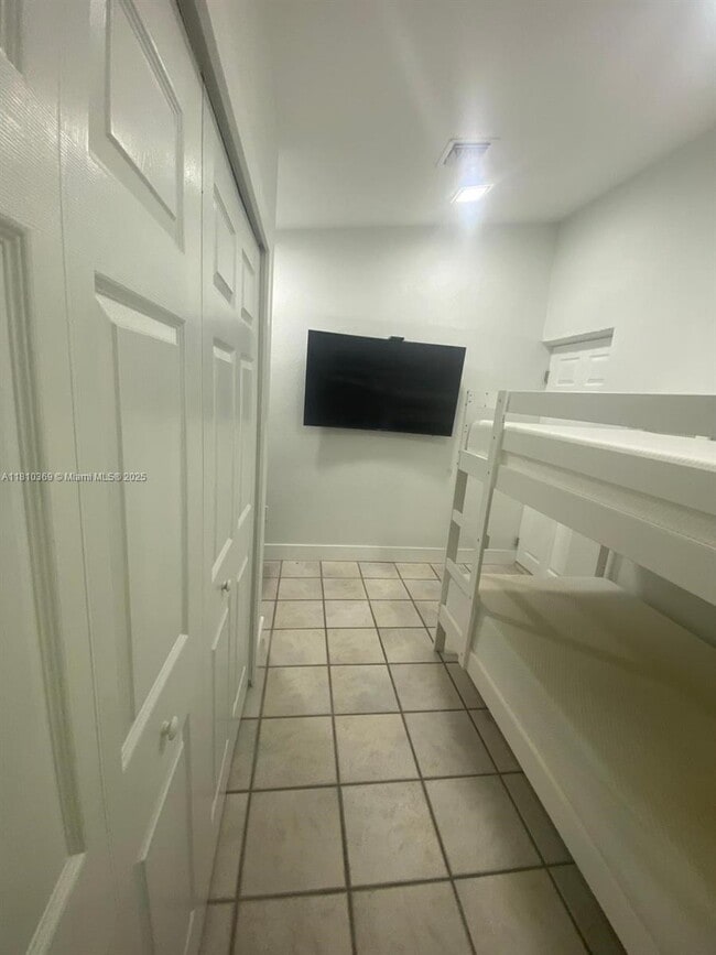 Building Photo - 14730 SW 57th Terrace