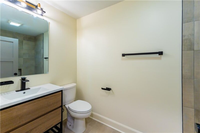 Building Photo - 2830 N Park Ave