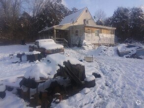 Building Photo - ELDON - 2 Bd, 1.5 Ba Fixer Upper - ONLY $8...