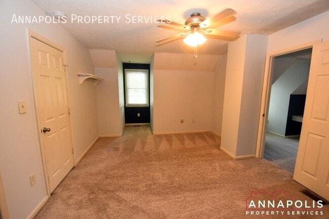 Building Photo - 714 Old Love Point Rd