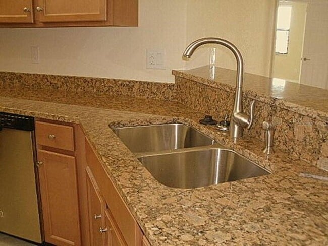 Building Photo - 20249 Tesoro Dr