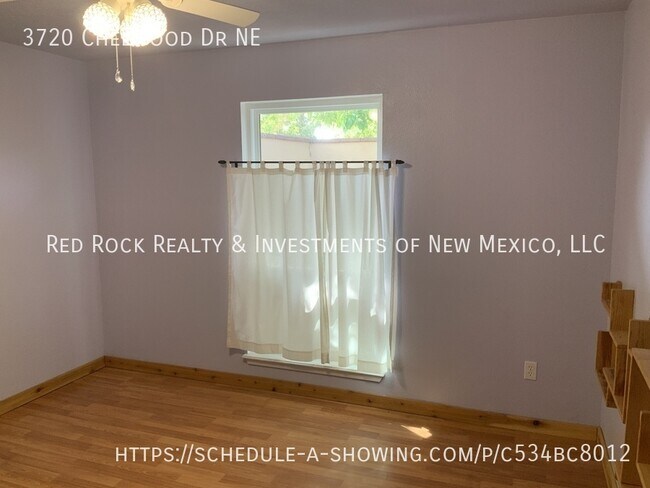 Building Photo - 3720 Chelwood Dr NE