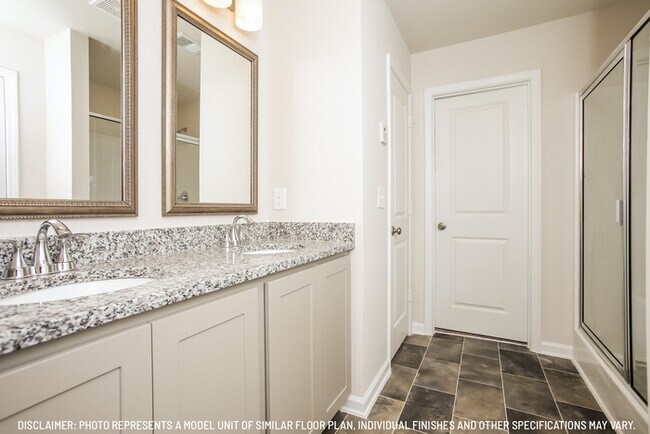 Building Photo - 498 Blue Garden Wy