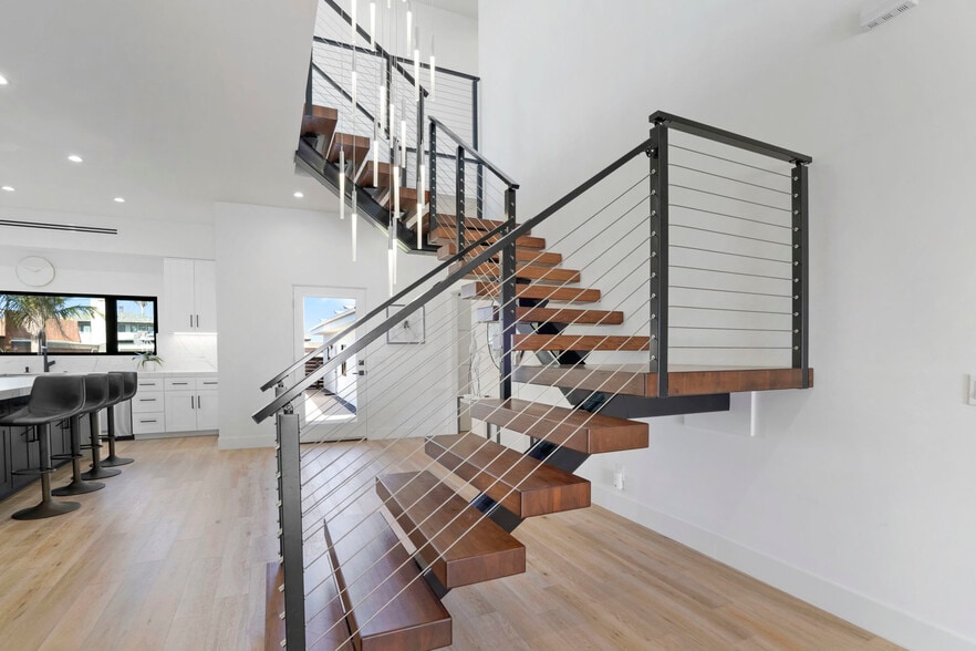 Monorail-Stringer Floating Staircase - 4386 Newport Ave