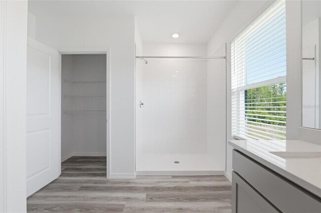 Building Photo - 17786 Acorn Drop Rd