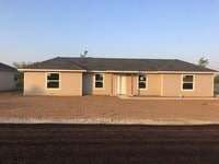 Building Photo - 113 Quail Meadows Dr