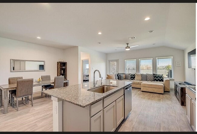 Building Photo - 1246 Truckee River Dr