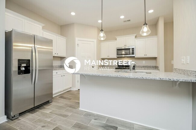 Building Photo - 4 Bedroom Pet-Friendly Home in Murfreesboro, TN with Main Street Renewal