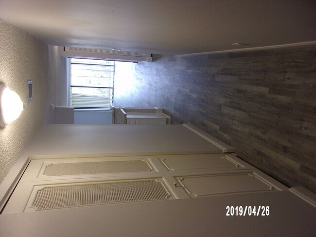 Building Photo - 840 N Atlantic Ave