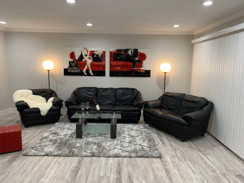 Building Photo - 1223 Bonanza Ave